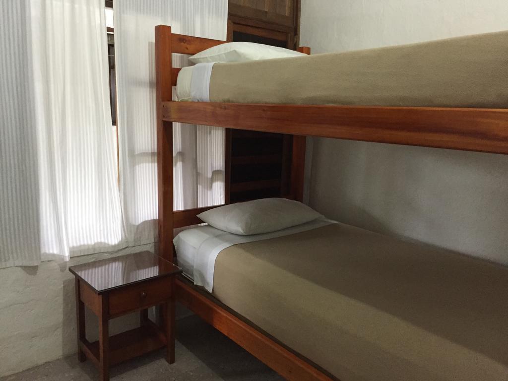 Hostal El Paisano Puerto Misahuallí Rum bild