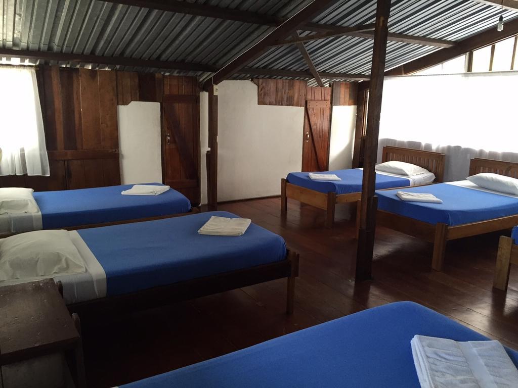 Hostal El Paisano Puerto Misahuallí Rum bild