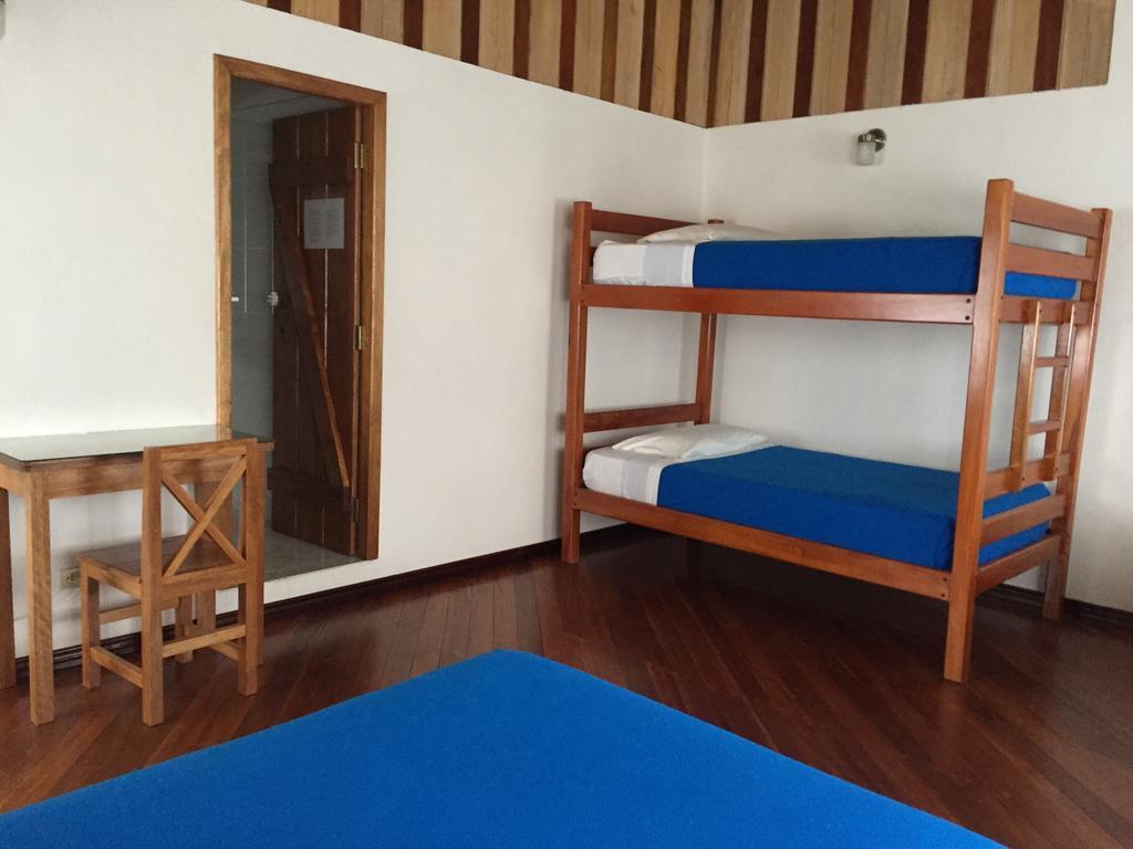 Hostal El Paisano Puerto Misahuallí Rum bild